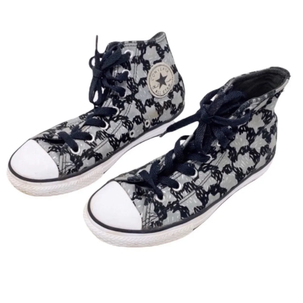 CONVERSE high top tennis shoes 2